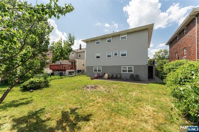 312 Glen Avenue 1st Flr, Palisades Park, NJ 07650