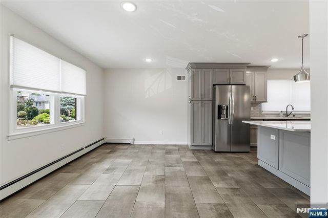 312 Glen Avenue 1st Flr, Palisades Park, NJ 07650