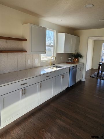 12735 S 38Th Street, Bellevue, NE 68123