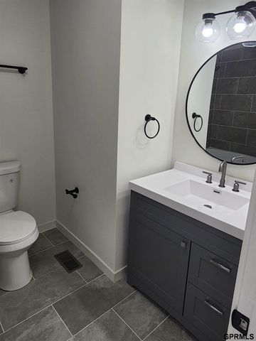 12735 S 38Th Street, Bellevue, NE 68123