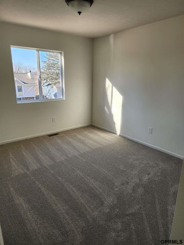 12735 S 38Th Street, Bellevue, NE 68123