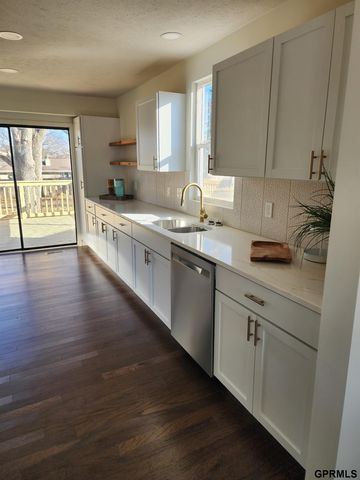 12735 S 38Th Street, Bellevue, NE 68123