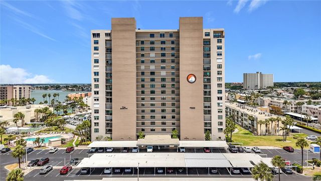 7300 SUN ISLAND DR S, 1403, South Pasadena, FL 33707