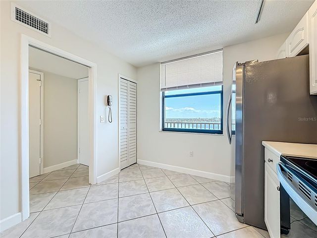 7300 SUN ISLAND DR S, 1403, South Pasadena, FL 33707