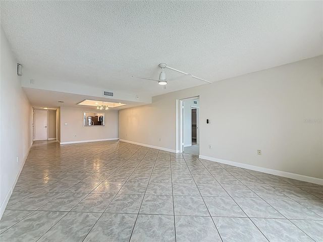 7300 SUN ISLAND DR S, 1403, South Pasadena, FL 33707