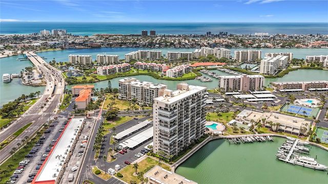 7300 SUN ISLAND DR S, 1403, South Pasadena, FL 33707