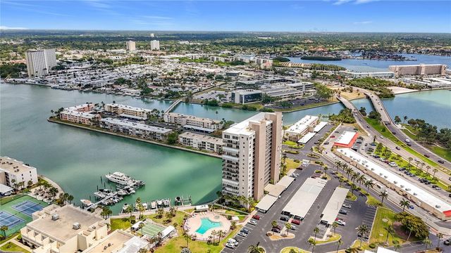 7300 SUN ISLAND DR S, 1403, South Pasadena, FL 33707