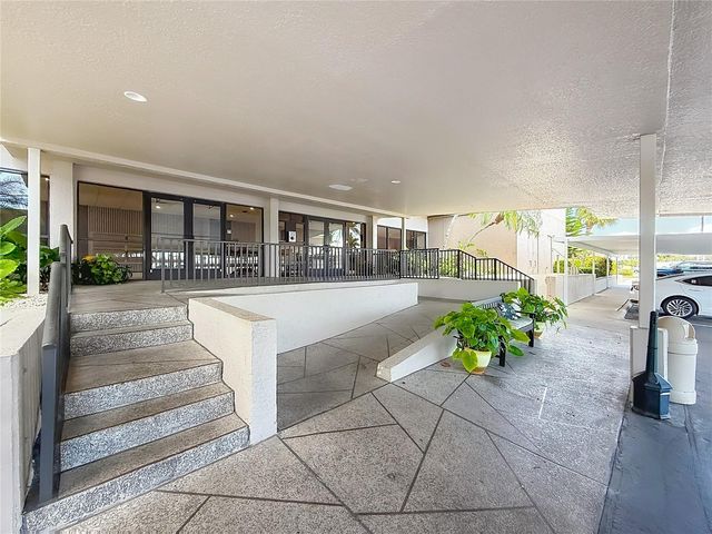 7300 SUN ISLAND DR S, 1403, South Pasadena, FL 33707