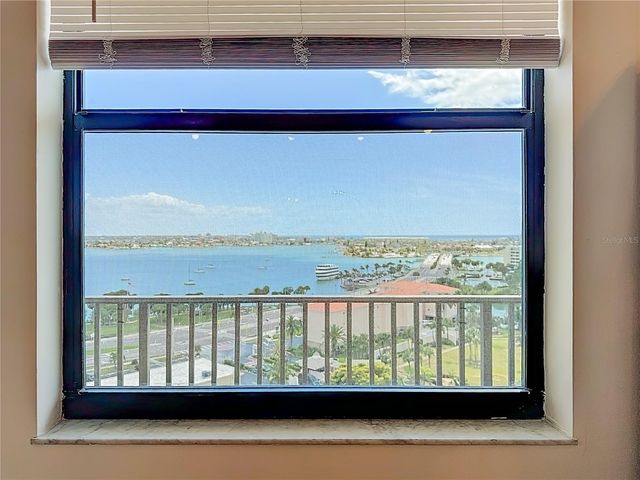 7300 SUN ISLAND DR S, 1403, South Pasadena, FL 33707