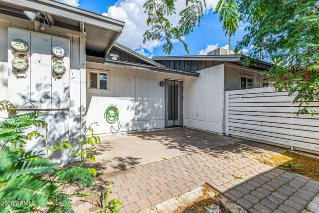 3011 N 38th Street 1, Phoenix, AZ 85018