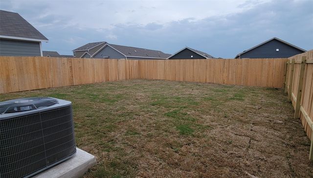 421 Bullhead RD, Bastrop, TX 78602