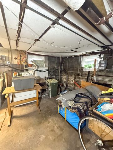 25 Clark St, Everett, MA 02149