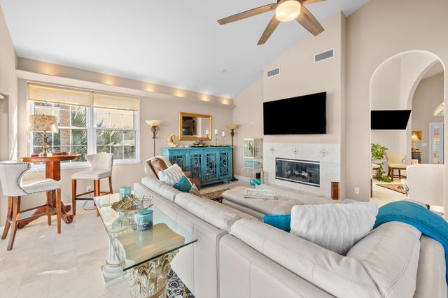 3 Radio Rd, St Augustine, FL 32084