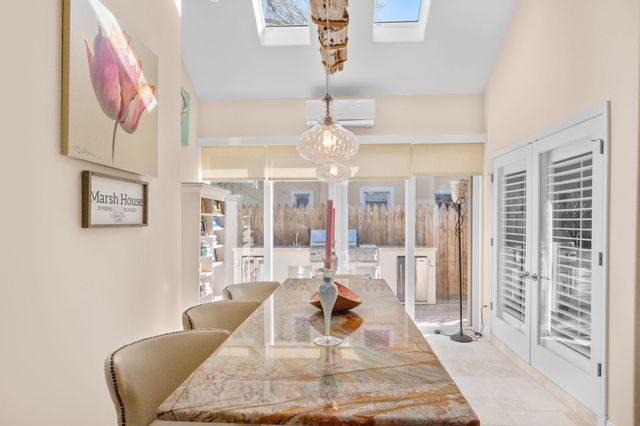 3 Radio Rd, St Augustine, FL 32084