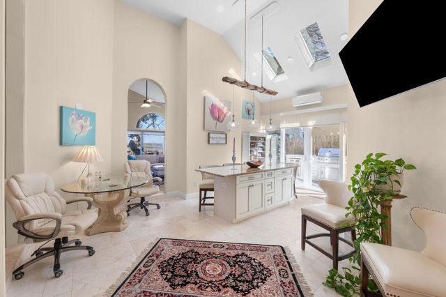 3 Radio Rd, St Augustine, FL 32084