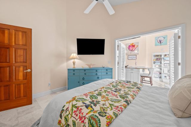 3 Radio Rd, St Augustine, FL 32084