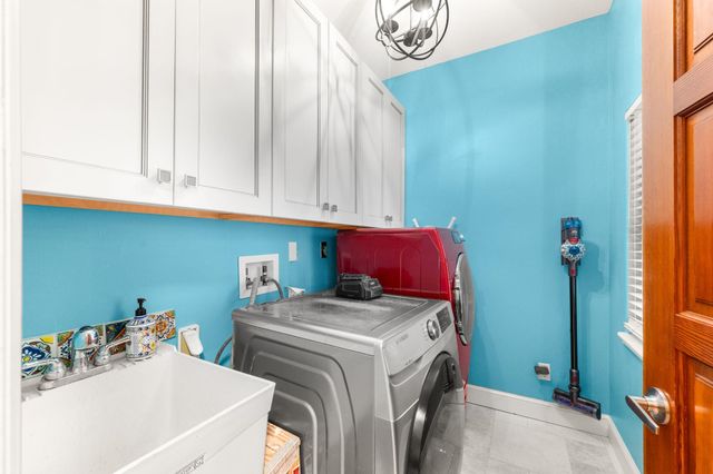 3 Radio Rd, St Augustine, FL 32084