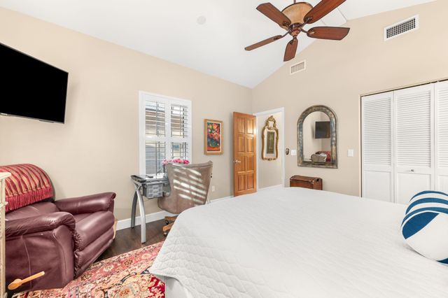 3 Radio Rd, St Augustine, FL 32084