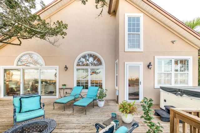 3 Radio Rd, St Augustine, FL 32084