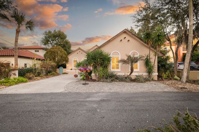 3 Radio Rd, St Augustine, FL 32084