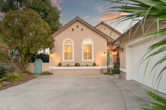 3 Radio Rd, St Augustine, FL 32084