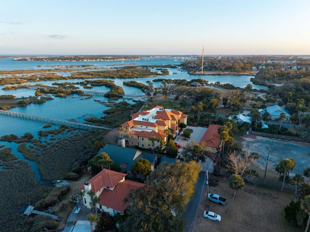 3 Radio Rd, St Augustine, FL 32084