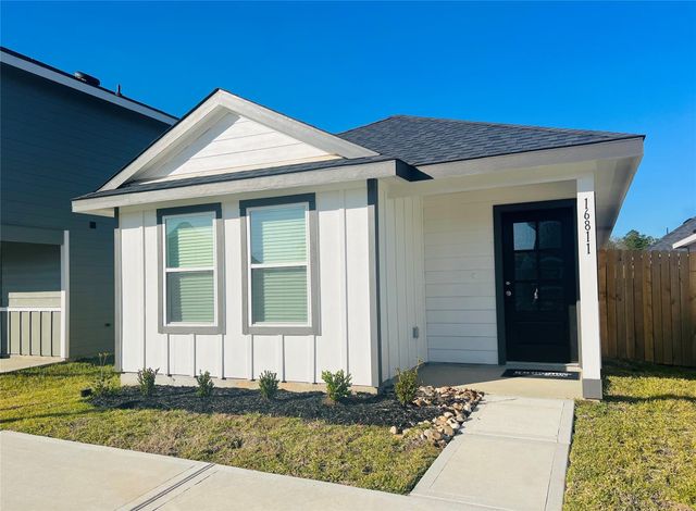 16811 N Marie Village Drive, Conroe, TX 77306