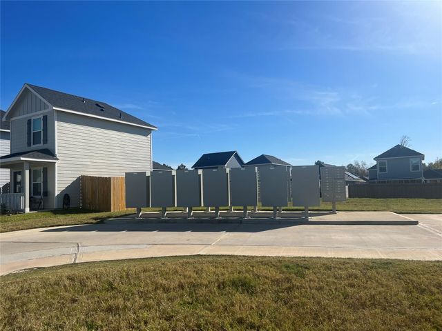 16811 N Marie Village Drive, Conroe, TX 77306