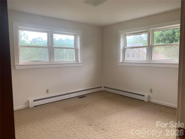 6285 Nc 16 Highway N, Taylorsville, NC 28681