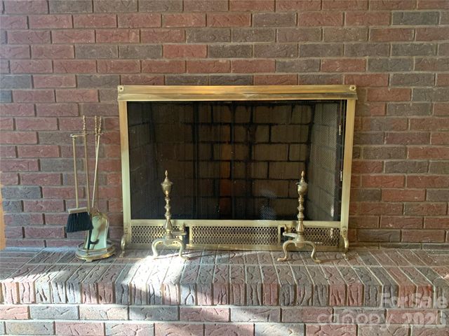 6285 Nc 16 Highway N, Taylorsville, NC 28681