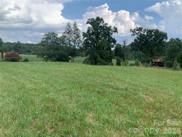 6285 Nc 16 Highway N, Taylorsville, NC 28681