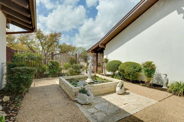 812 Electra, Lakeway, TX 78734