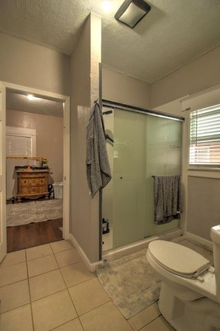 717 2nd St., Modesto, CA 95351