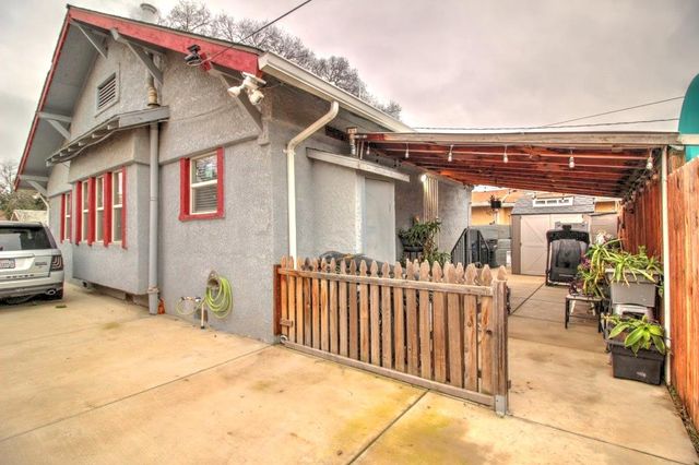 717 2nd St., Modesto, CA 95351