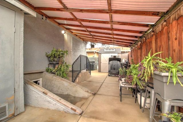 717 2nd St., Modesto, CA 95351