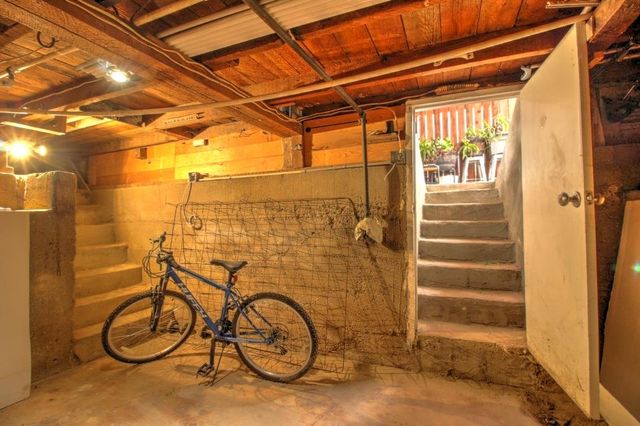 717 2nd St., Modesto, CA 95351