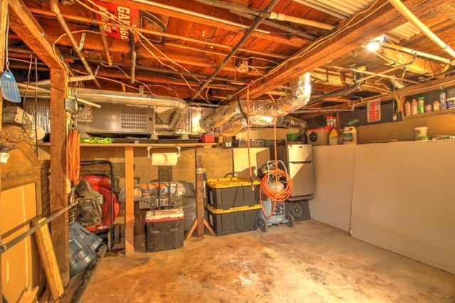 717 2nd St., Modesto, CA 95351