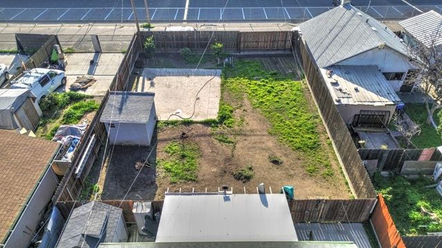 717 2nd St., Modesto, CA 95351