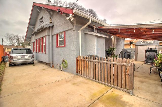 717 2nd St., Modesto, CA 95351