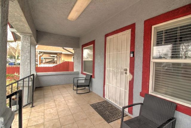 717 2nd St., Modesto, CA 95351