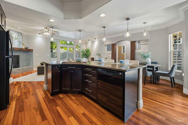 4422 N Mackenzie Lane, Boise, ID 83703
