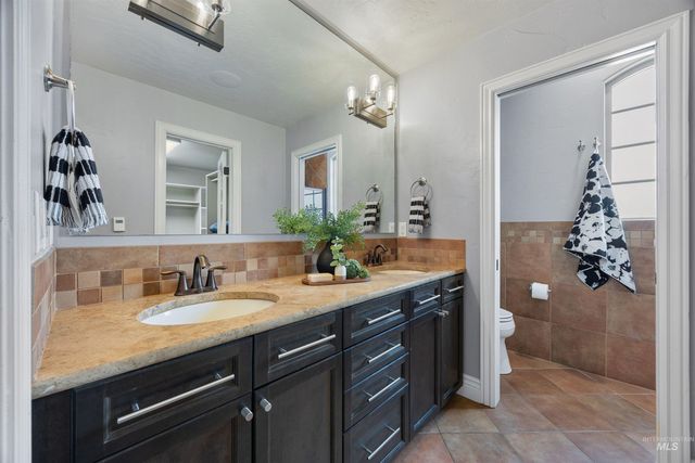4422 N Mackenzie Lane, Boise, ID 83703