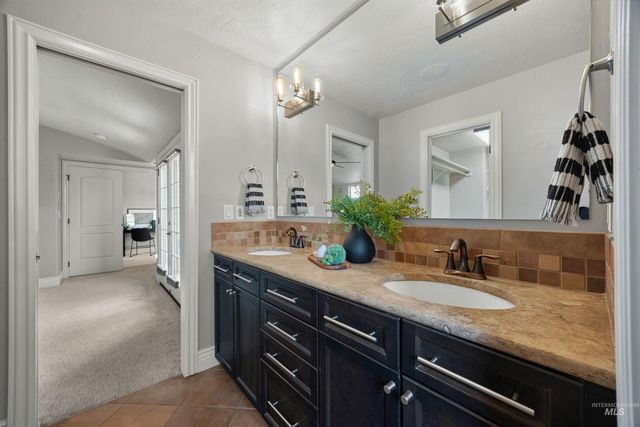 4422 N Mackenzie Lane, Boise, ID 83703