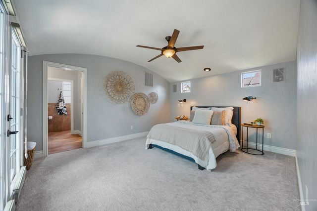 4422 N Mackenzie Lane, Boise, ID 83703