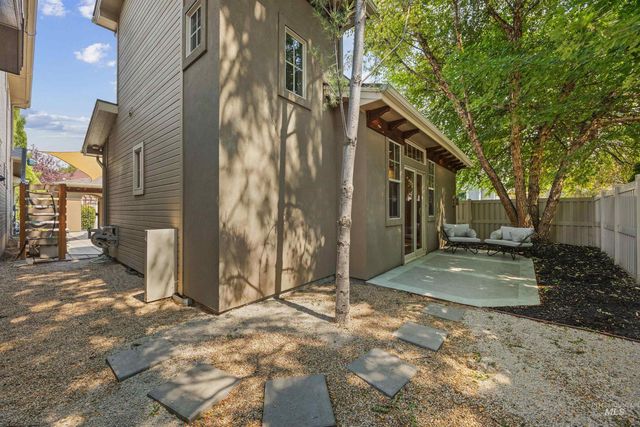 4422 N Mackenzie Lane, Boise, ID 83703
