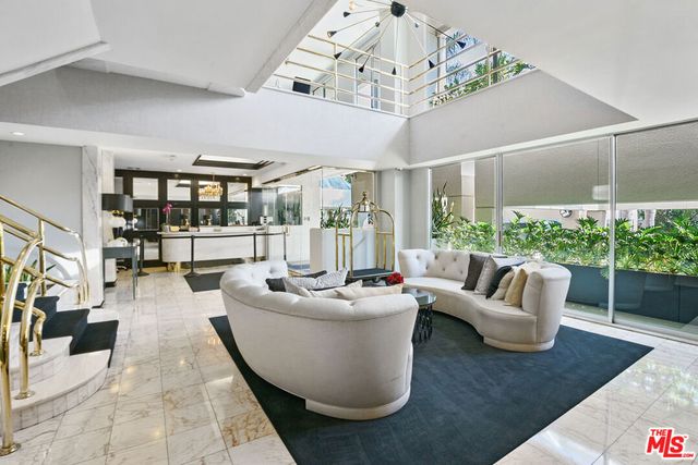 1131 Alta Loma Road 311, West Hollywood, CA 90069