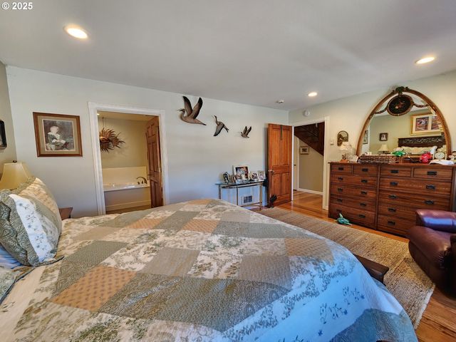 1126 WASHINGTON St, Port Orford, OR 97465