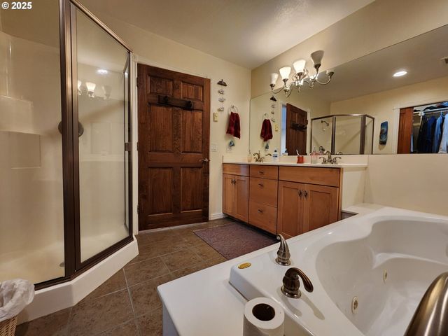 1126 WASHINGTON St, Port Orford, OR 97465