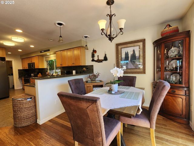 1126 WASHINGTON St, Port Orford, OR 97465