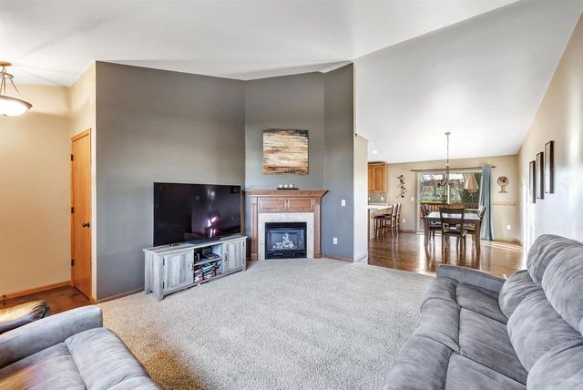 2937 YELLOW JASMINE WAY, Green Bay, WI 54313